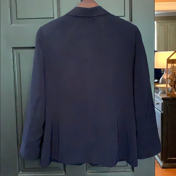 Tahari navy blazer 12P - Picture 4 of 5